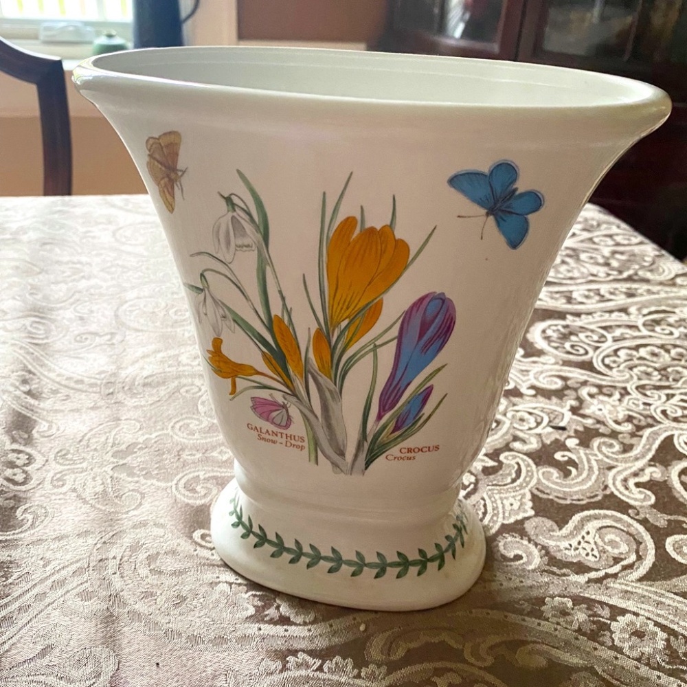 Portmerion Botanic Garden collection Crocus Oval Vase